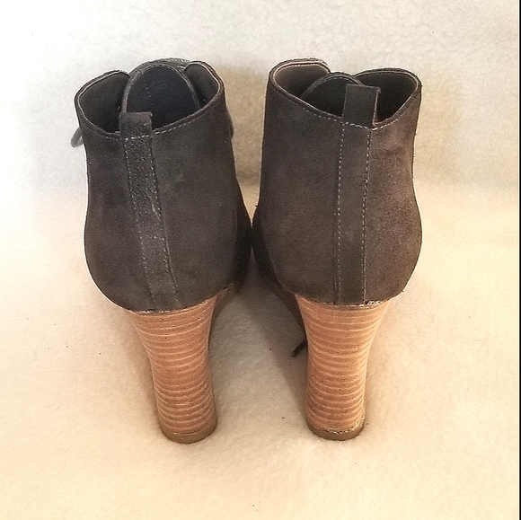 Express Gray Suede Lace Up Wedge Booties, Size 7 - Picture 5 of 9